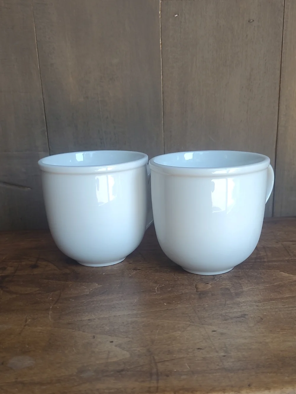 EUC Crate&Barrel Cafeware II Mugs White Ceramic or Porcelain Coffee Cup Set of 2